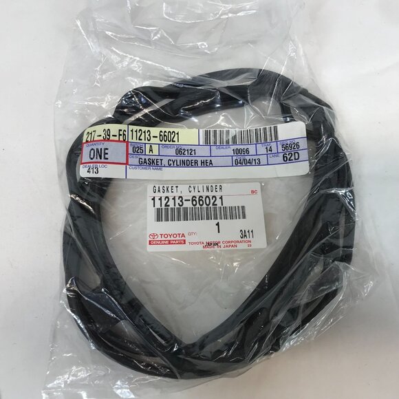 OEM GENUINE TOYOTA  NEW ENGINE CYLINDER HEAD VALVE COVER GASKET 11213-66021 - Picture 1 of 3